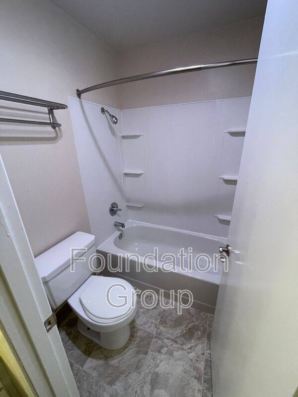 Apartment for rent at 400 10th Ave #401, Seattle, WA 98122