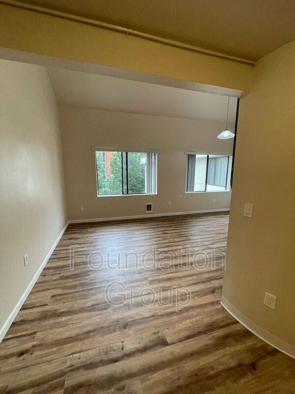 Apartment for rent at 400 10th Ave #401, Seattle, WA 98122