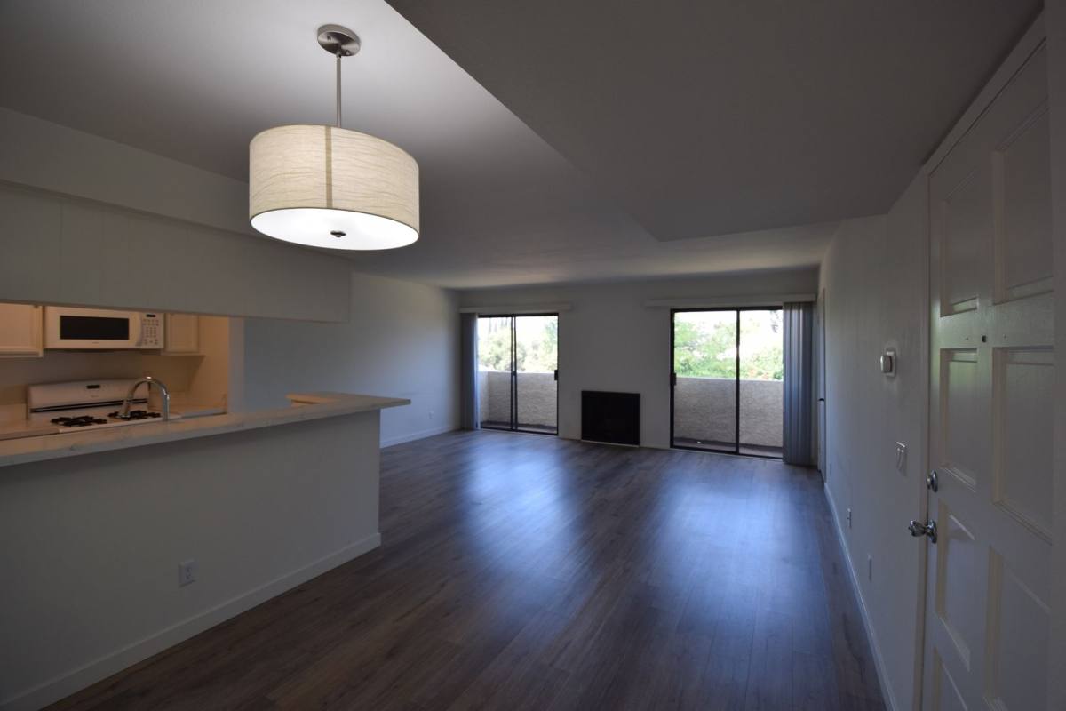 Apartment for rent at 12352 Burbank Blvd, Valley Village, CA 91607