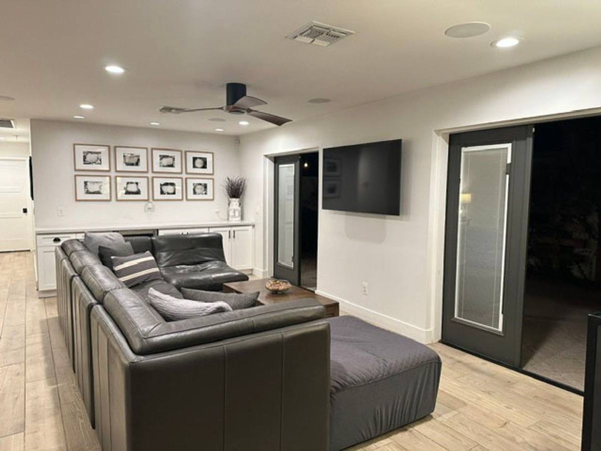 House for rent at 301 E Royal Palm Rd, Phoenix, AZ 85020