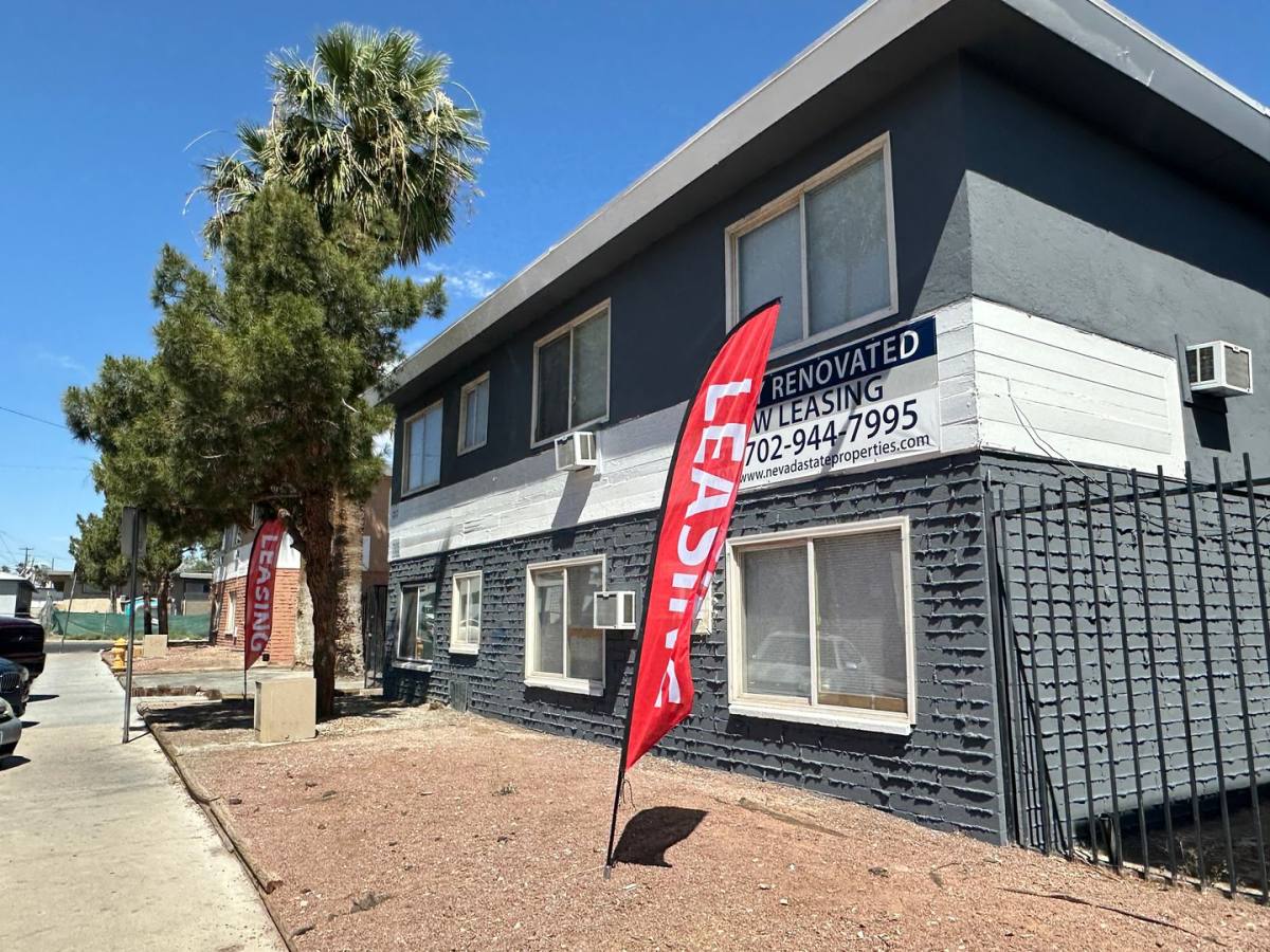 Apartment for rent at 2105 Sunrise Ave, Las Vegas, NV 89101