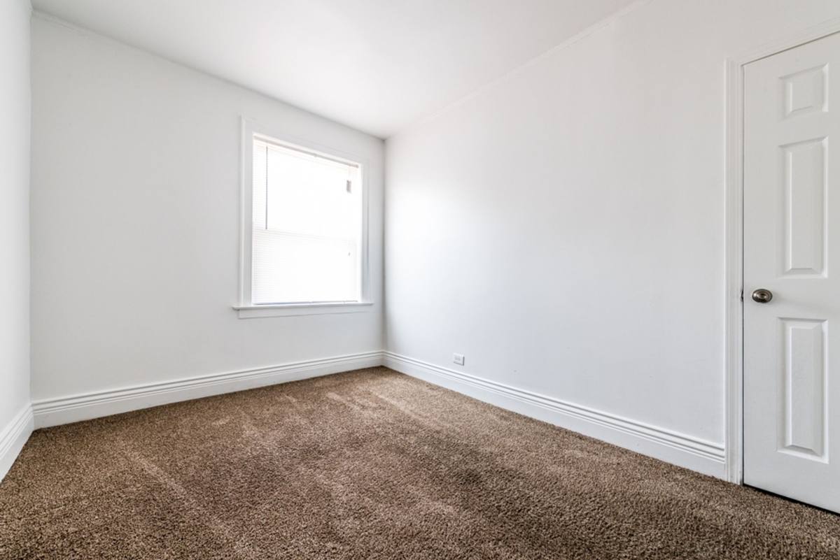 Apartment for rent at 11250-56 S Indiana Ave, Chicago, IL 60628