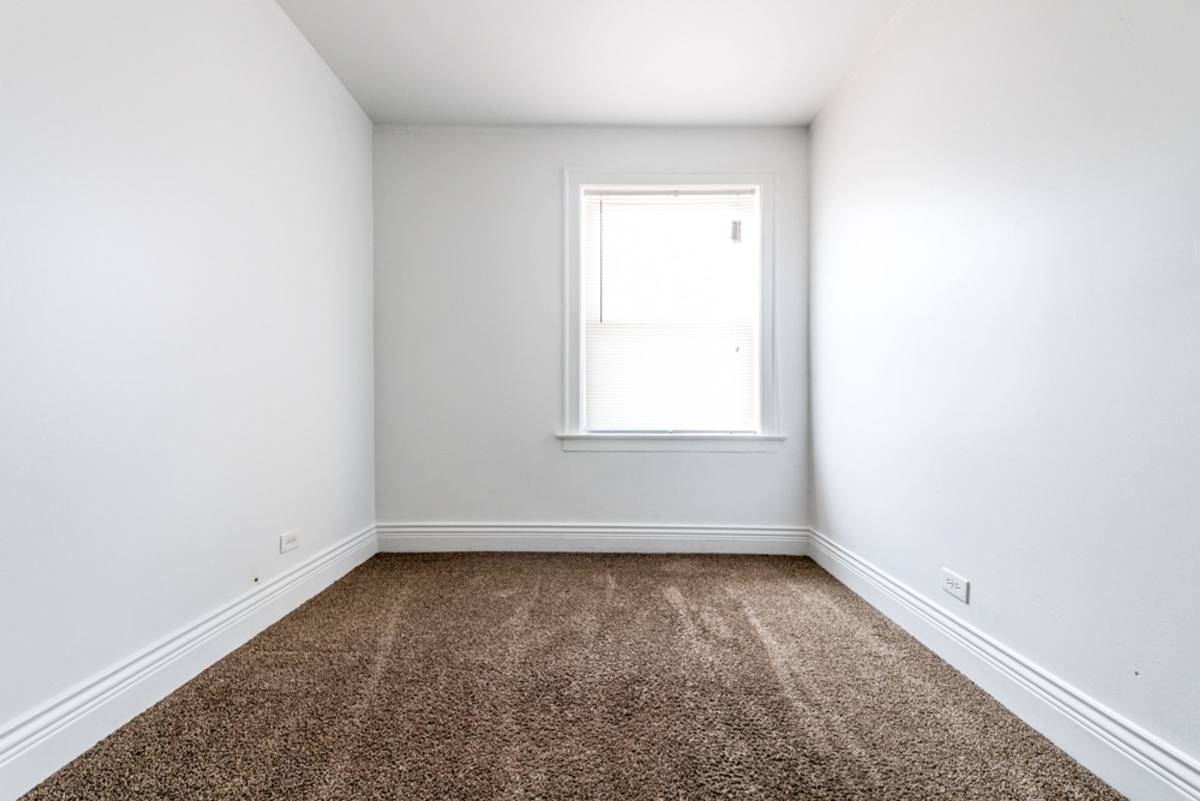 Apartment for rent at 11250-56 S Indiana Ave, Chicago, IL 60628