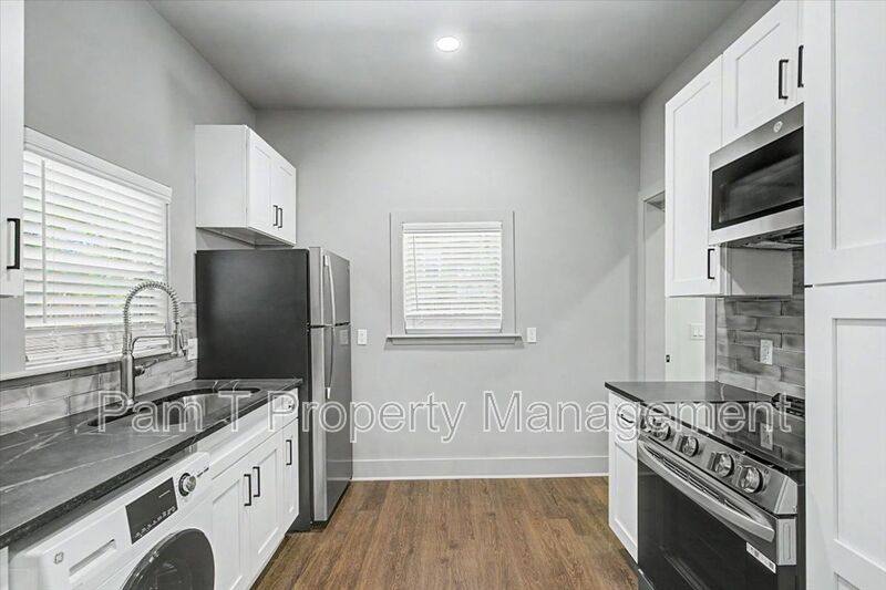Apartment for rent at 638 E 37th St #A, Savannah, GA 31401