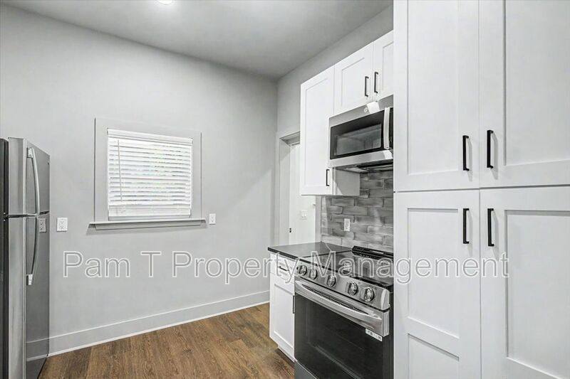 Apartment for rent at 638 E 37th St #A, Savannah, GA 31401