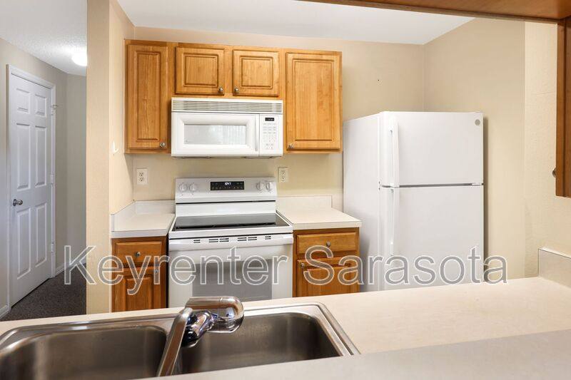Condo for rent at 5500 Bentgrass Dr #304, Sarasota, FL 34235