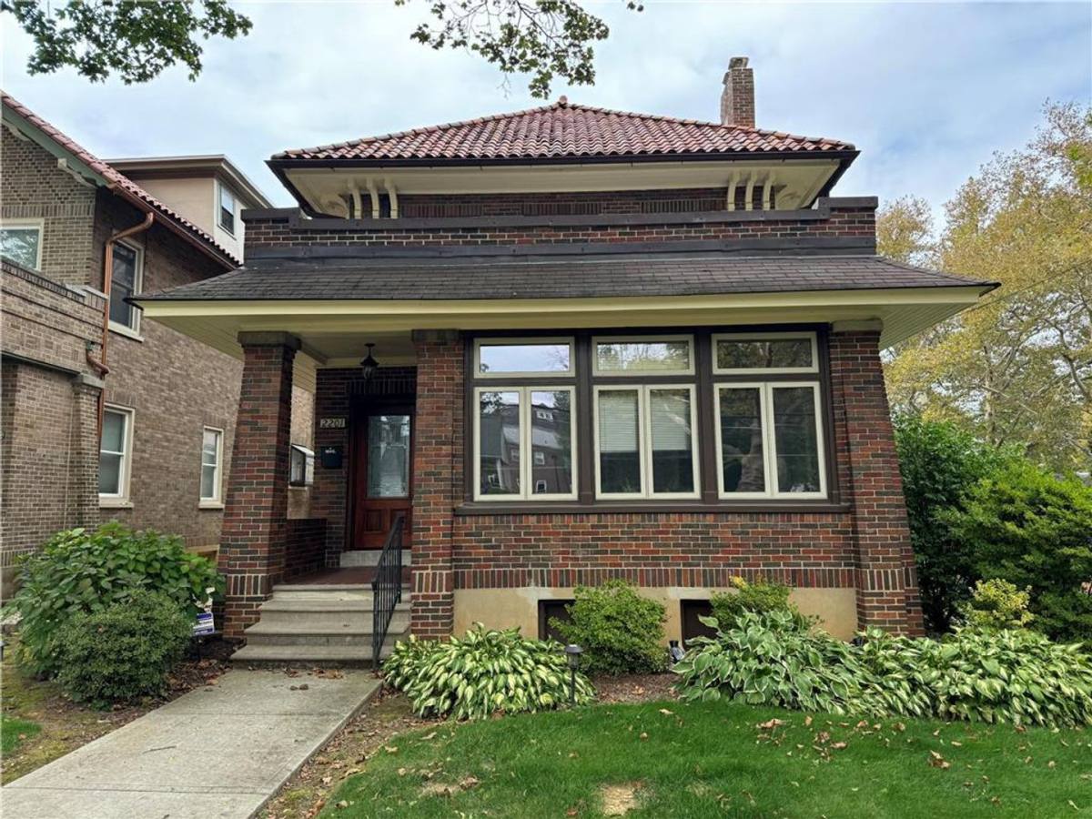 House for rent at 2201 W Gordon St, Allentown, PA 18104