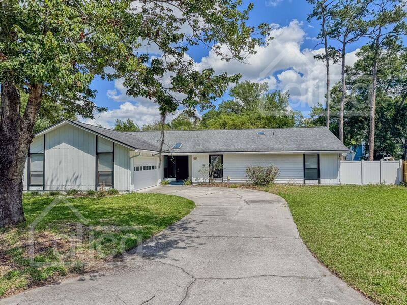 House for rent at 1959 Sussex Dr N, Orange Park, FL 32073