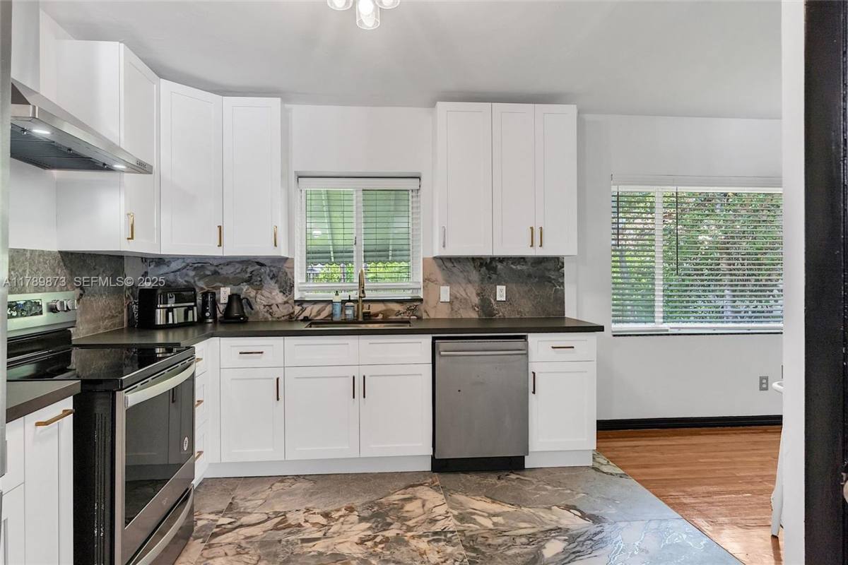 House for rent at 660 NE 121st St, Miami, FL 33161