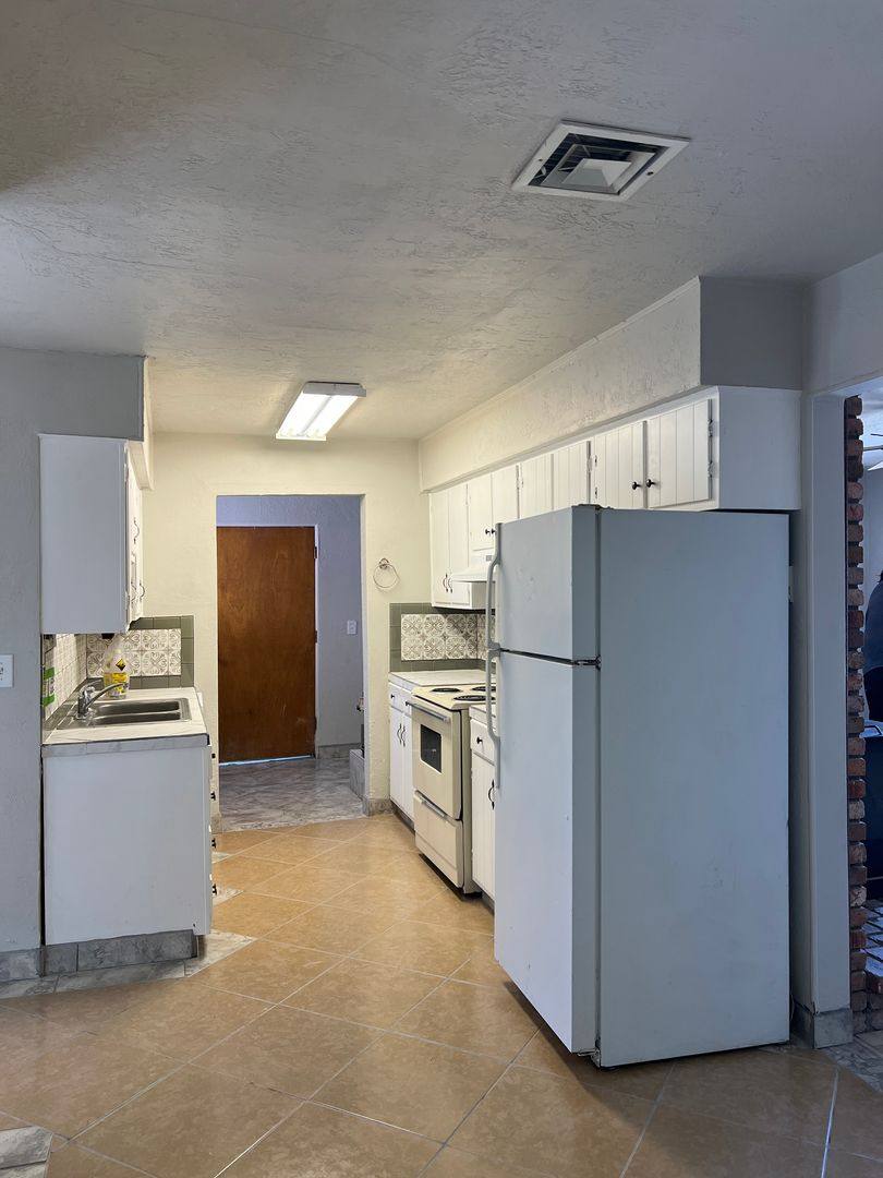 Apartment for rent at 406 408 N, Holbrook, AZ 86025