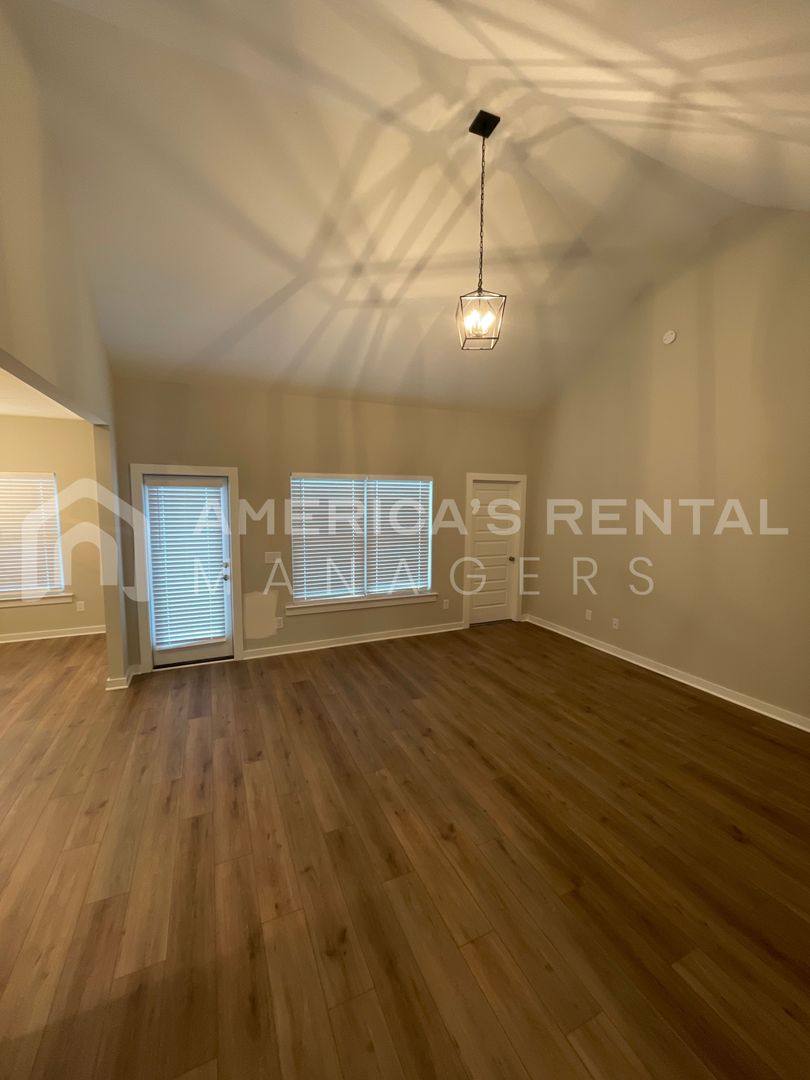 House for rent at 2158 Ellsworth Lp Rd, Cullman, AL 35055
