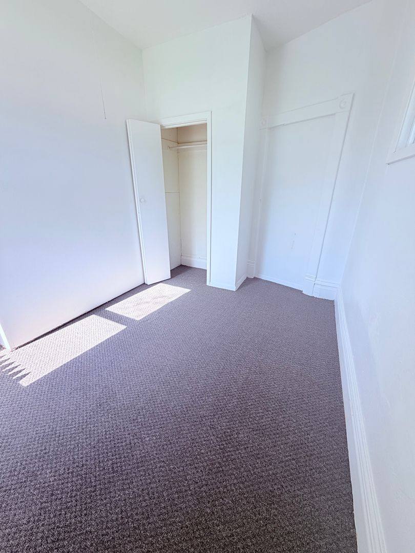 Apartment for rent at 424 SE 1st Ave, Aberdeen, SD 57401