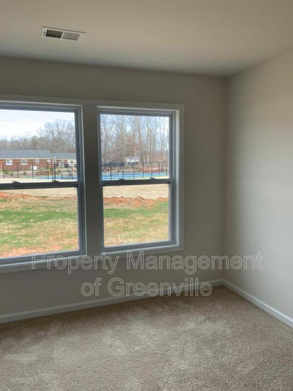Townhouse for rent at 431 Yellow Fox Rd, Greer, SC 29650