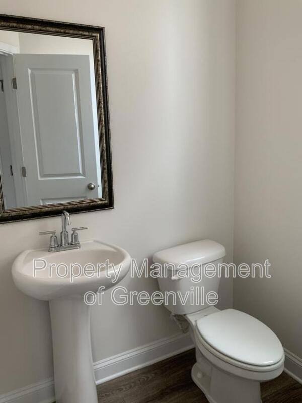 Townhouse for rent at 431 Yellow Fox Rd, Greer, SC 29650