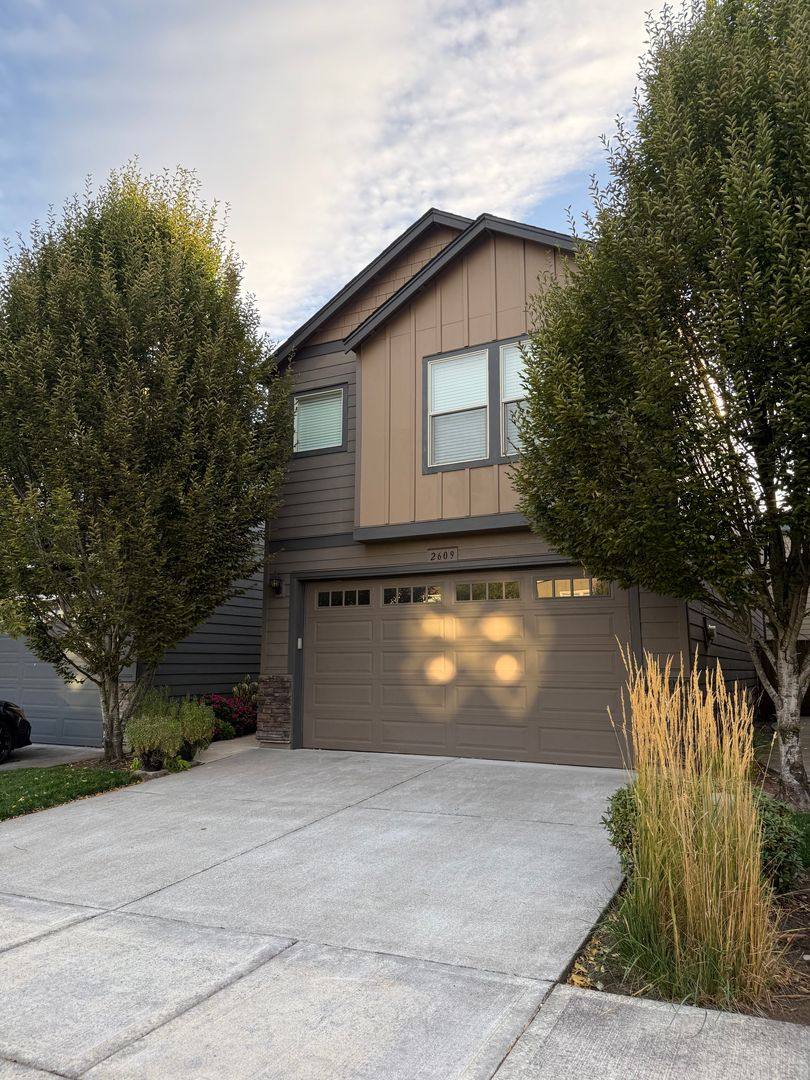 House for rent at 2609 NE 131st Ave, Vancouver, WA 98684
