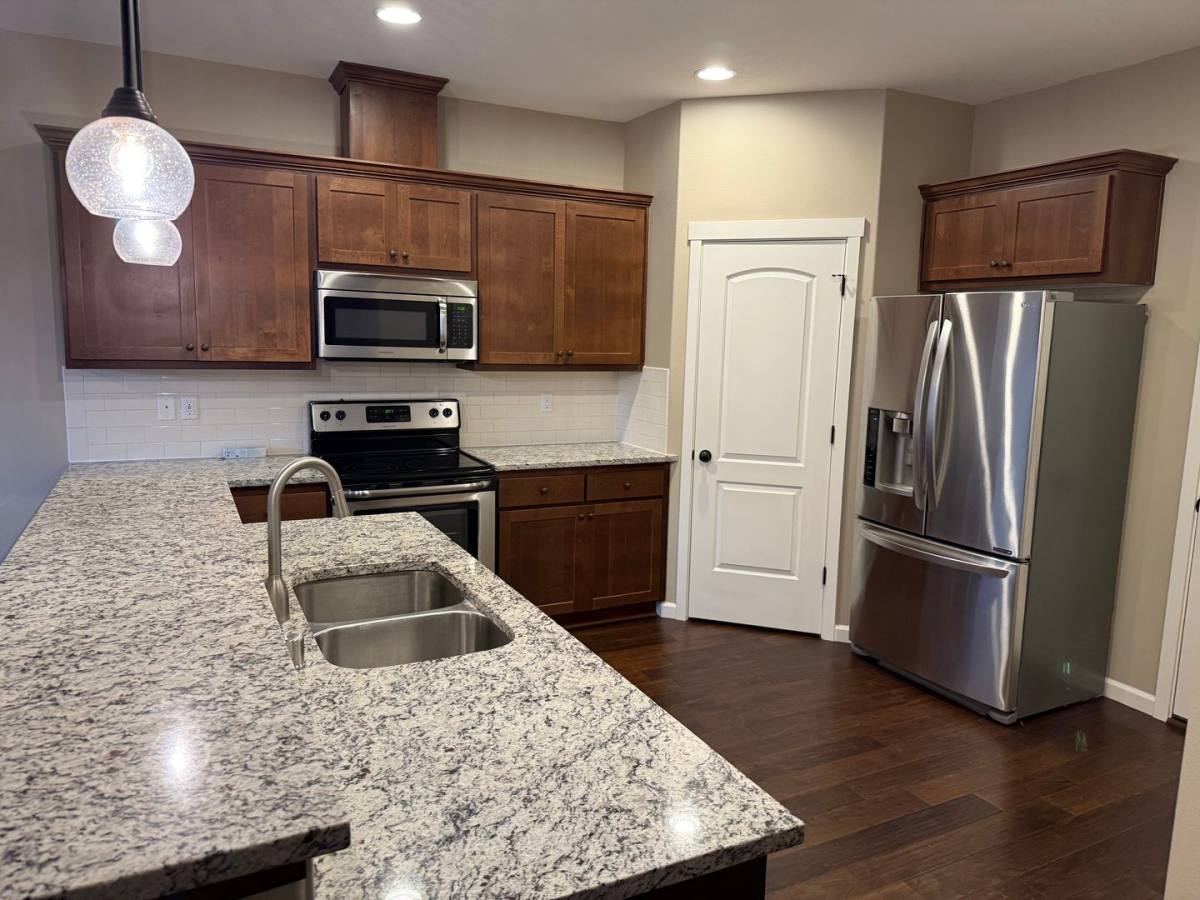 House for rent at 2609 NE 131st Ave, Vancouver, WA 98684