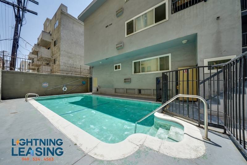 Apartment for rent at 700 S Irolo St #10, Los Angeles, CA 90005