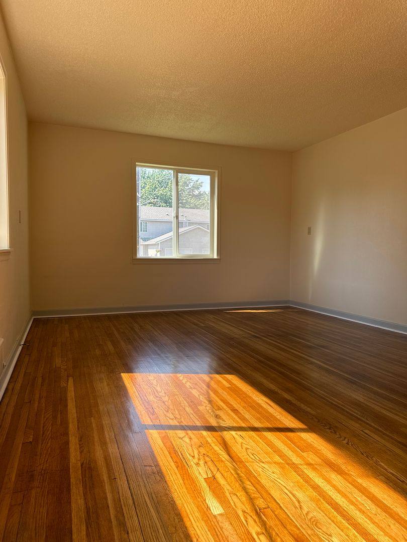 Apartment for rent at 401 SE 3rd, College Place, WA 99324