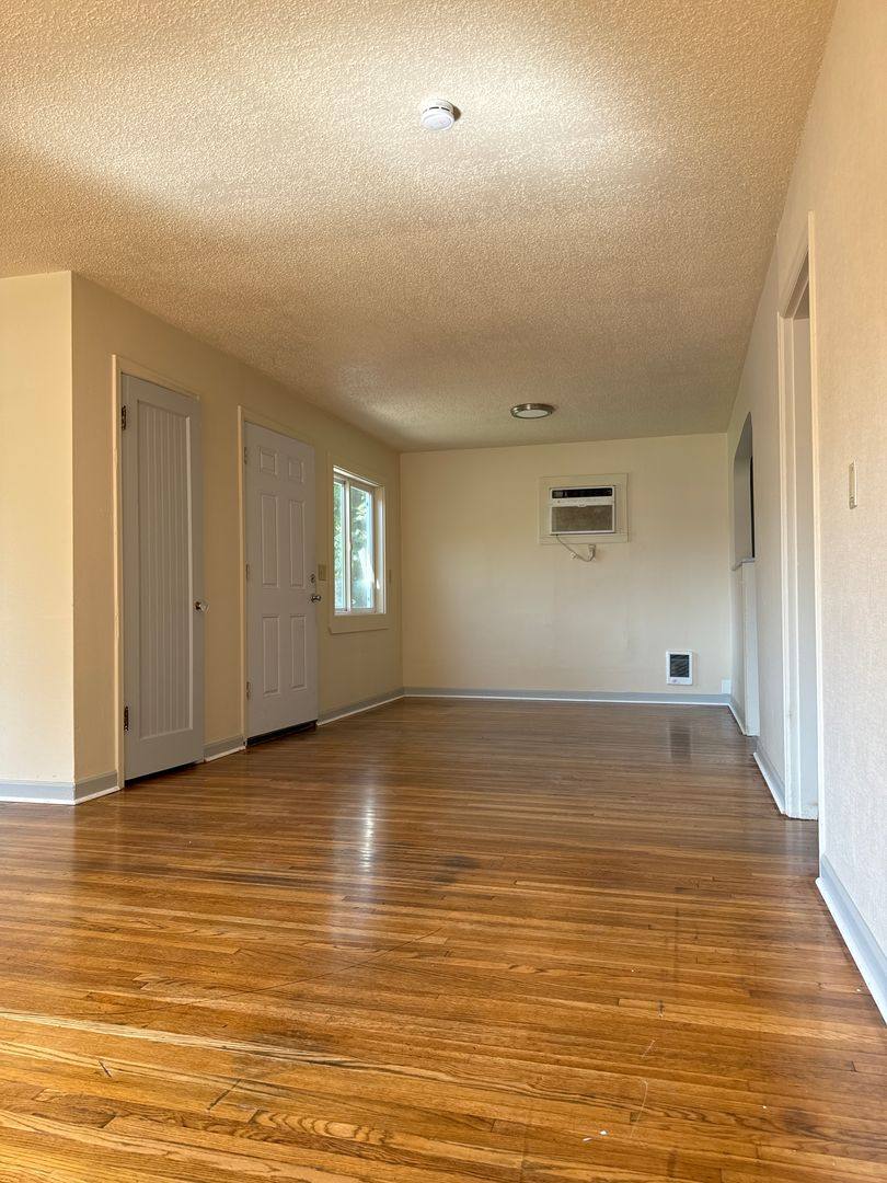 Apartment for rent at 401 SE 3rd, College Place, WA 99324