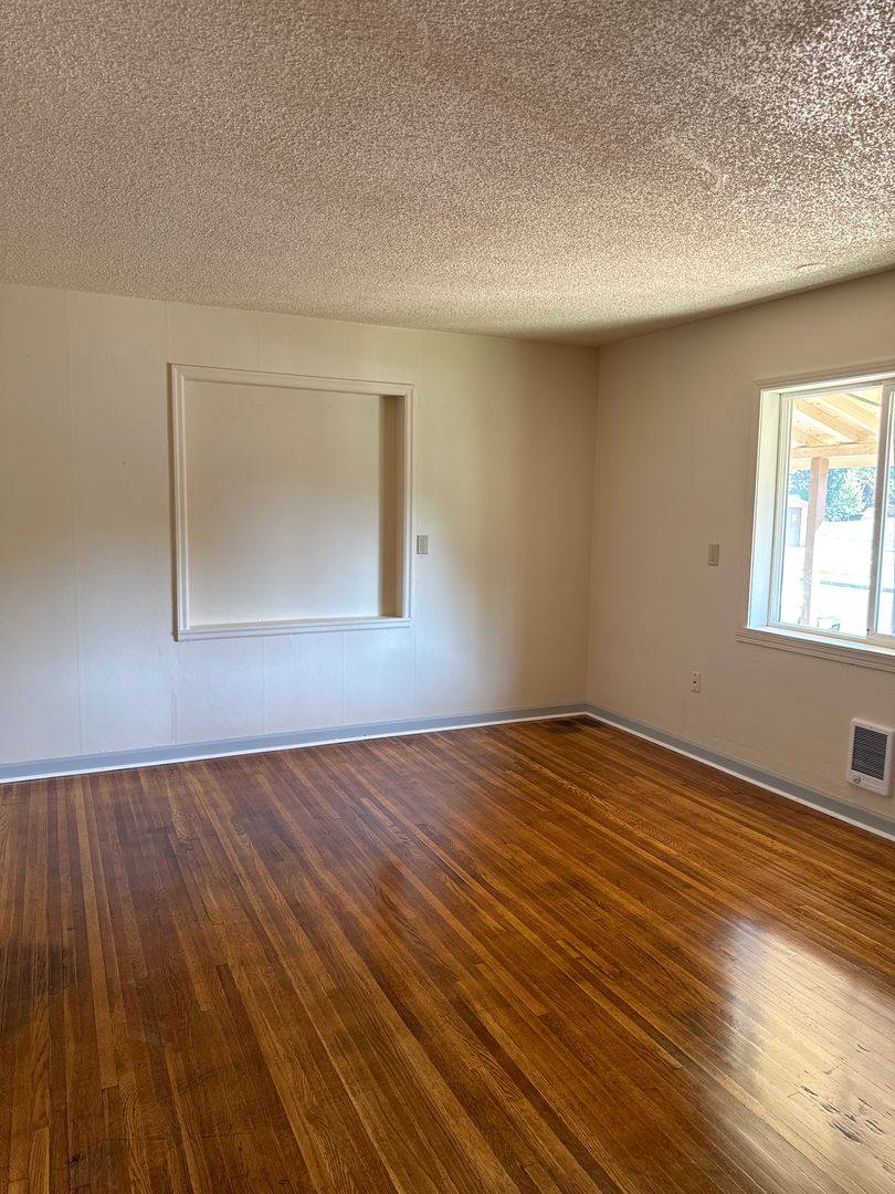 Apartment for rent at 401 SE 3rd, College Place, WA 99324