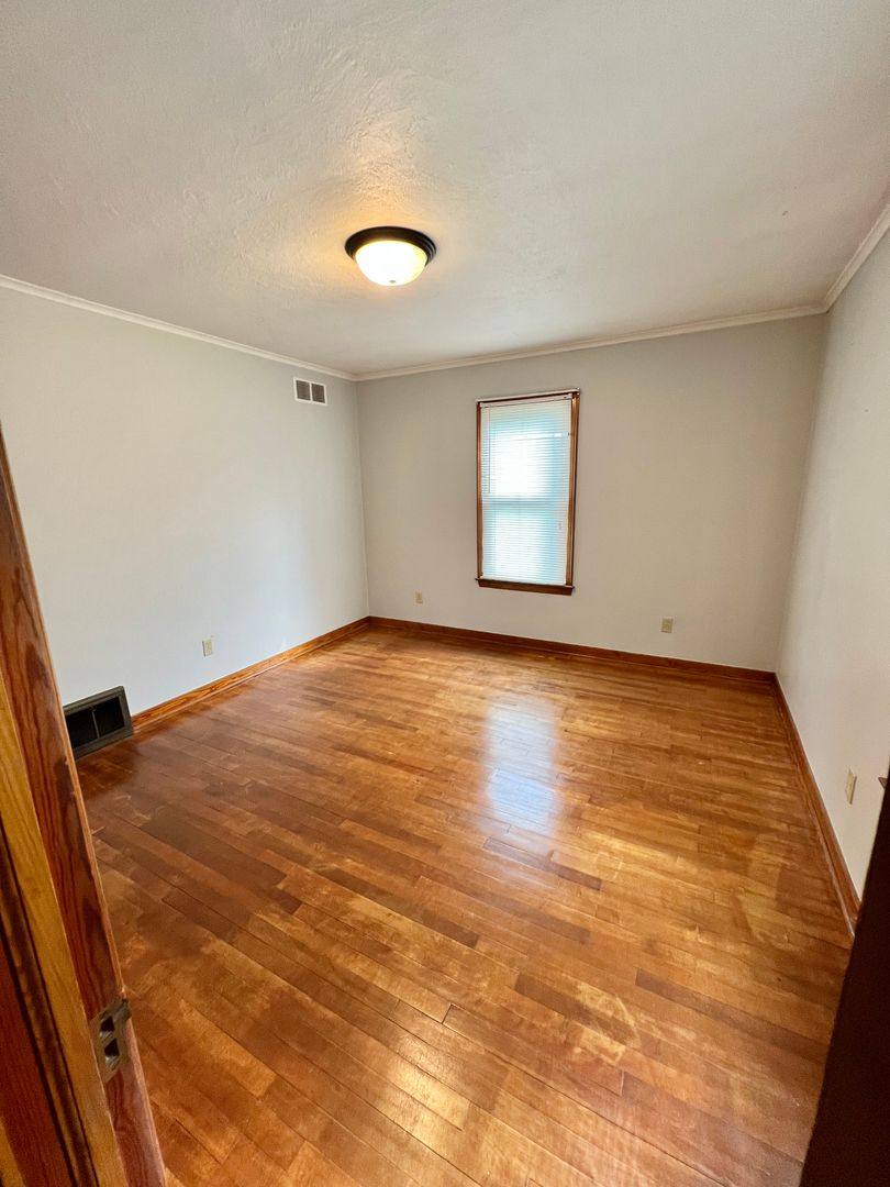 House for rent at 73 Robert St, Clintonville, WI 54929