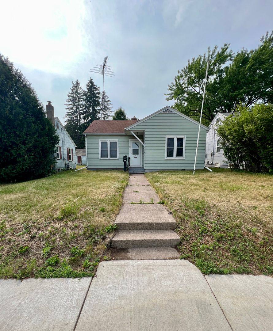House for rent at 73 Robert St, Clintonville, WI 54929