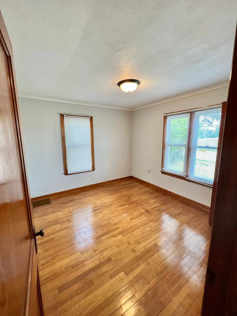 House for rent at 73 Robert St, Clintonville, WI 54929