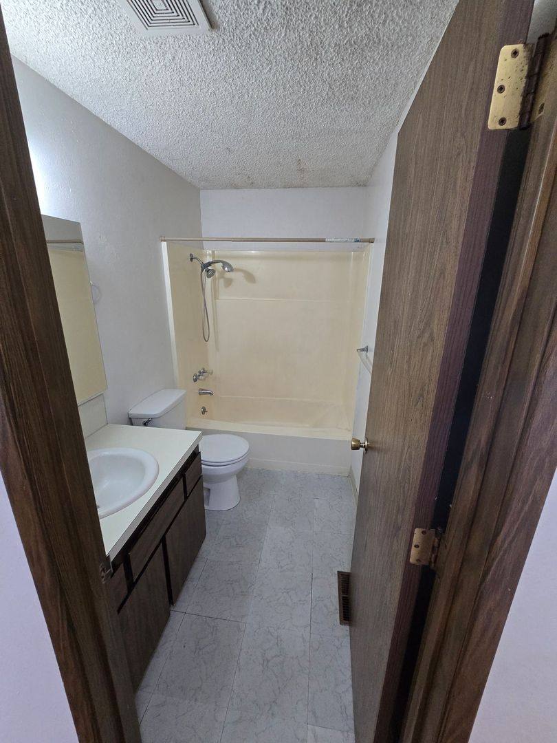 House for rent at 3400 Coronado Way, Klamath Falls, OR 97601