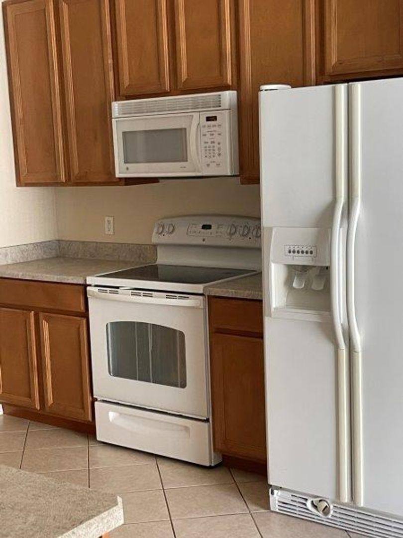 House for rent at 2362 Glasbern Circle, Melbourne, FL 32904