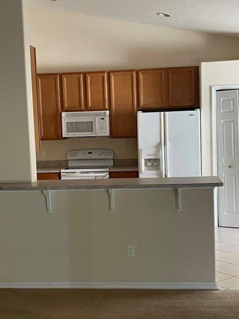House for rent at 2362 Glasbern Circle, Melbourne, FL 32904