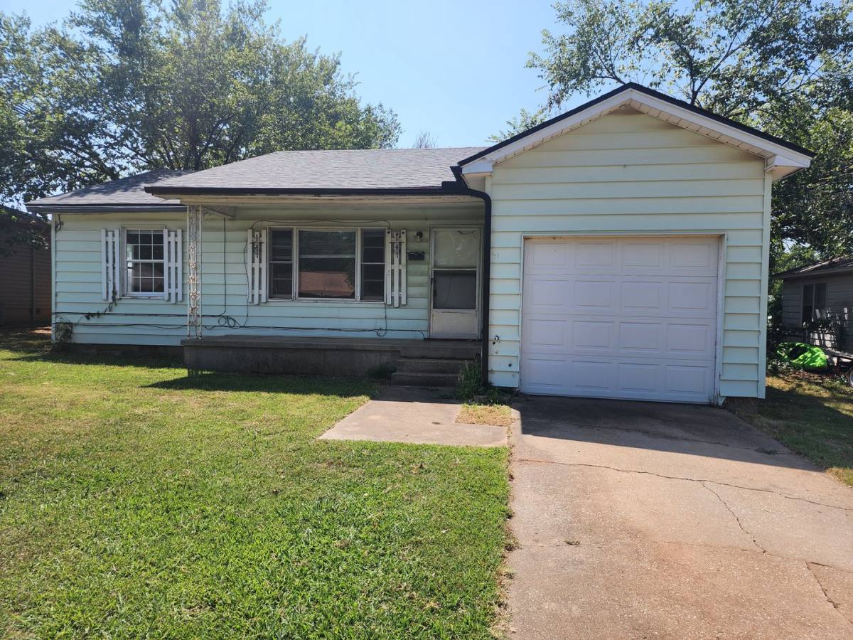 House for rent at 519 E Anna St, Shawnee, OK 74801