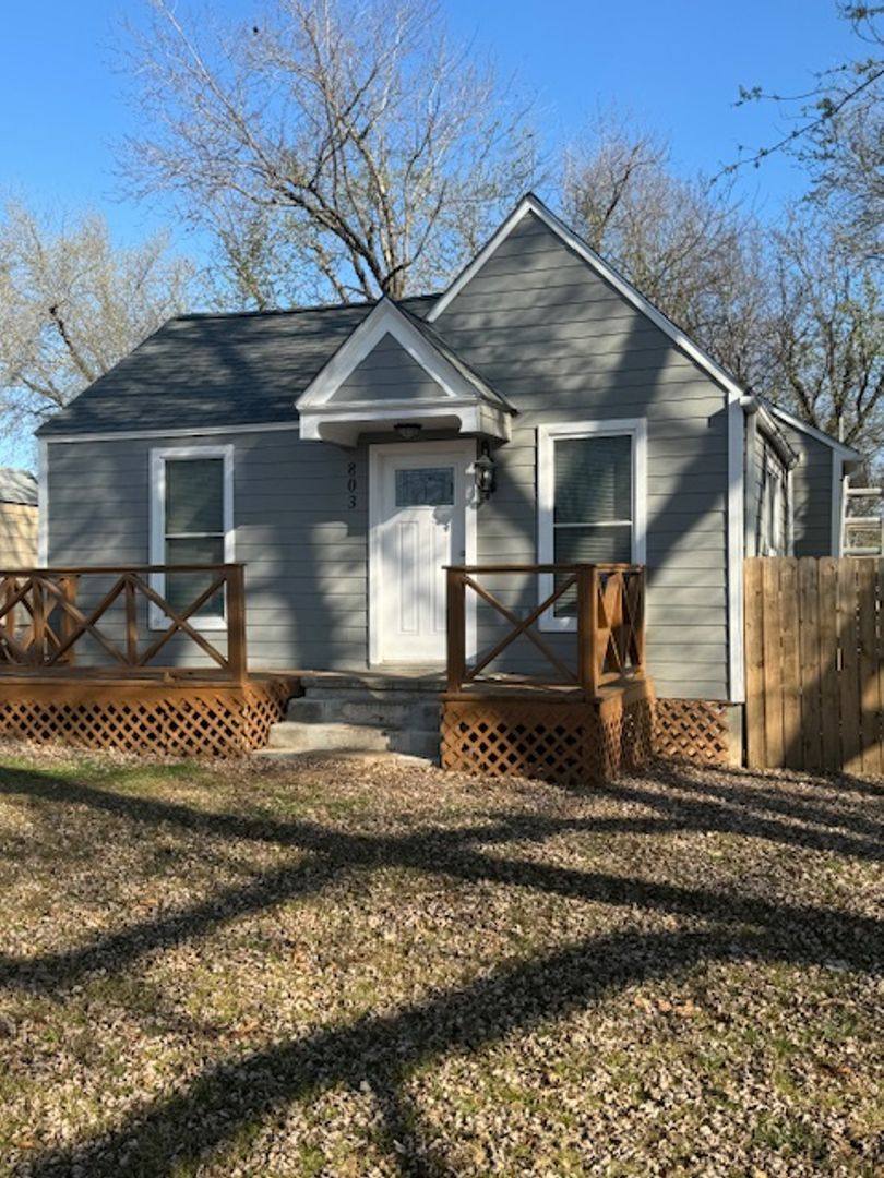 House for rent at 803 W Cherokee St, Cleveland, OK 74020