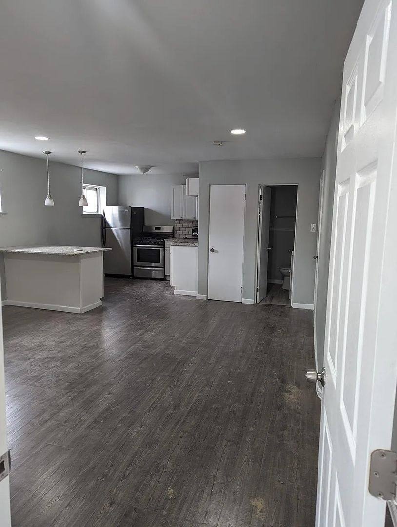 Apartment for rent at 39 S 27th St, Pittsburgh, PA 15203