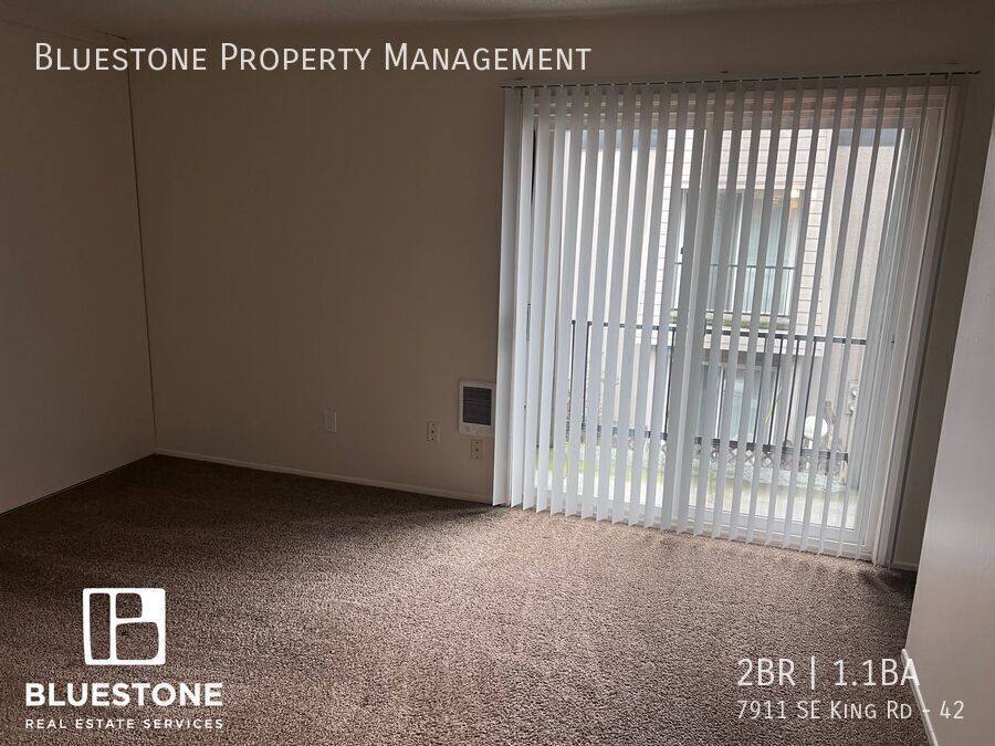 Townhouse for rent at 7911 SE King Rd, Portland, OR 97222