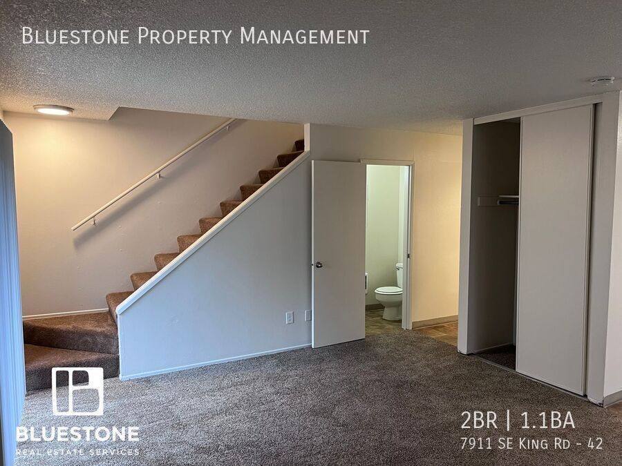Townhouse for rent at 7911 SE King Rd, Portland, OR 97222
