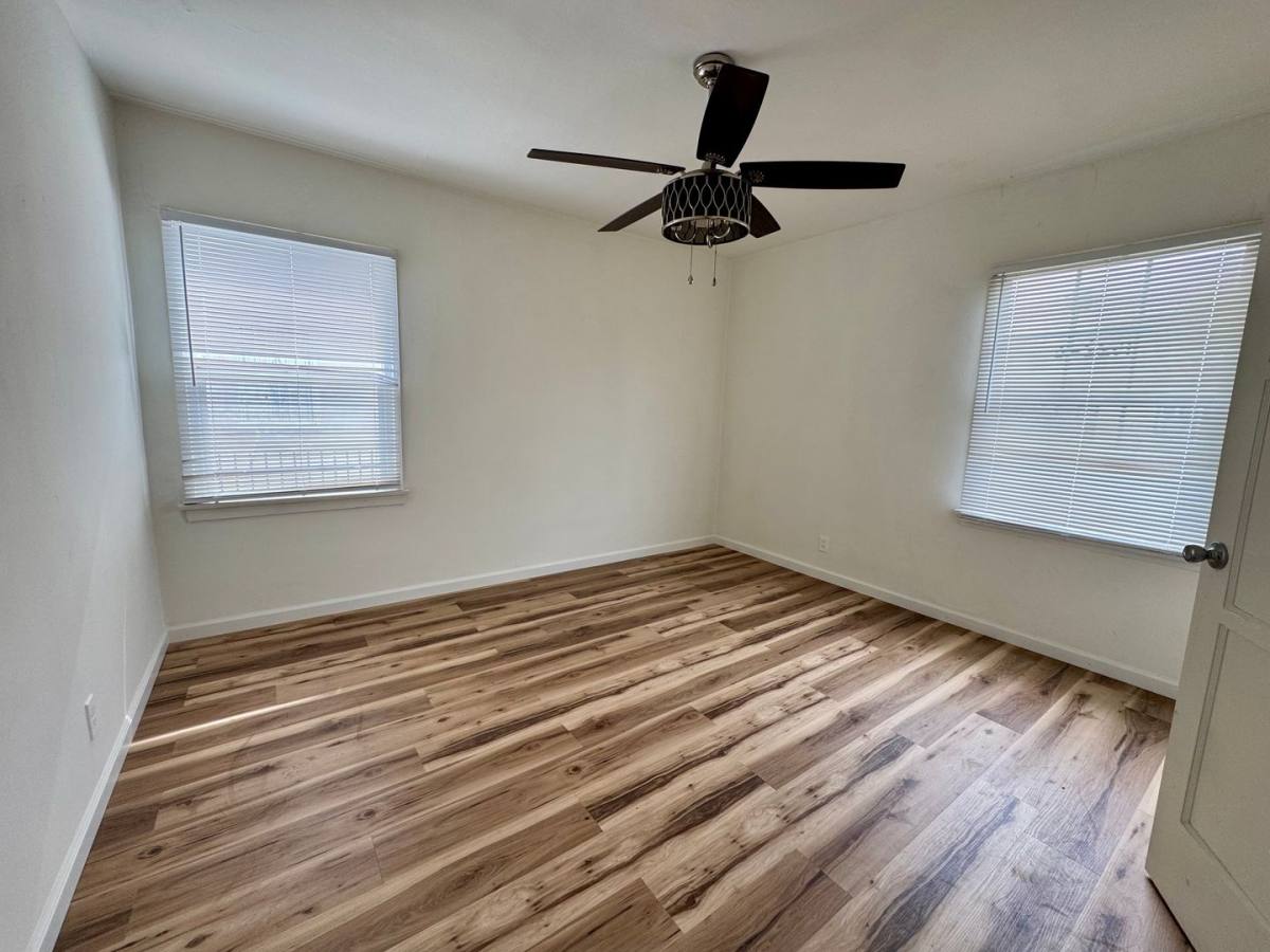 Apartment for rent at 1624 S Bronson Ave, Los Angeles, CA 90019