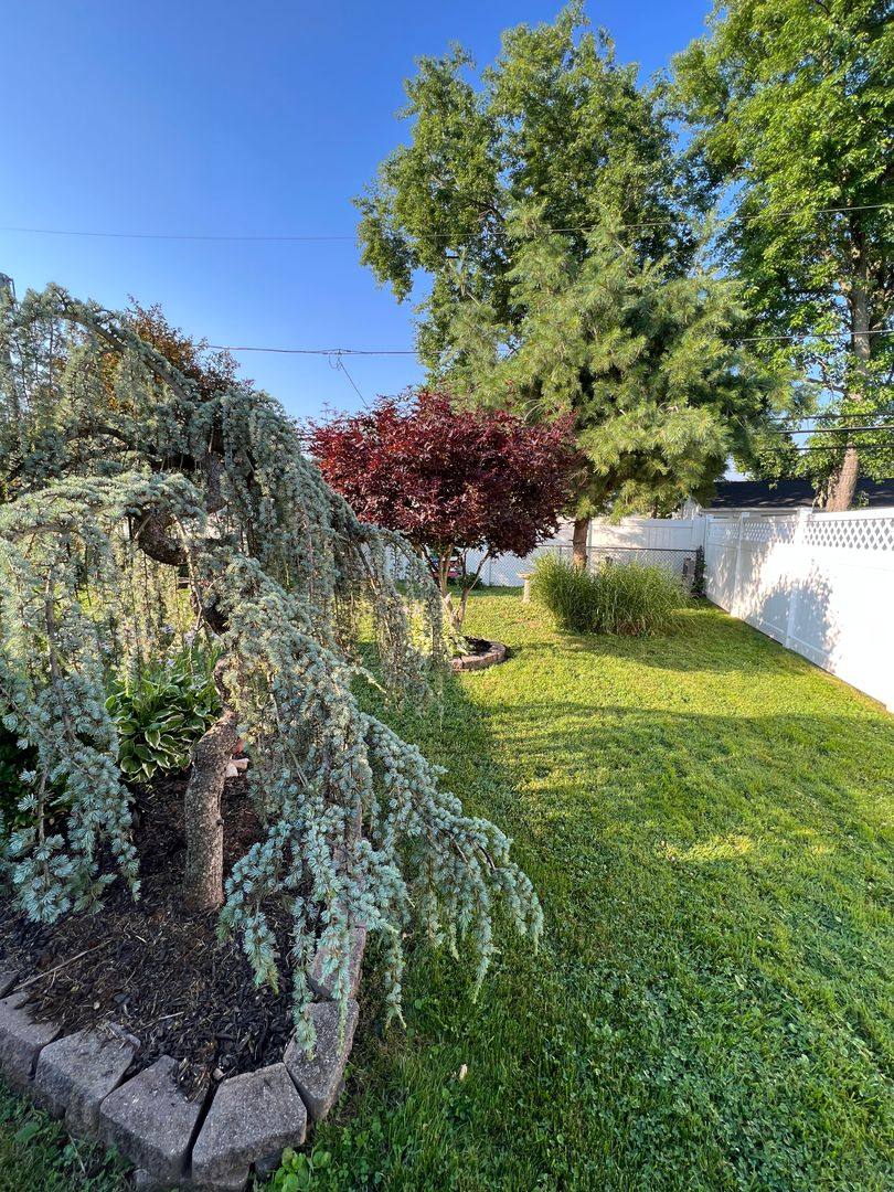 House for rent at 24 Indian Park Rd, Levittown, PA 19057