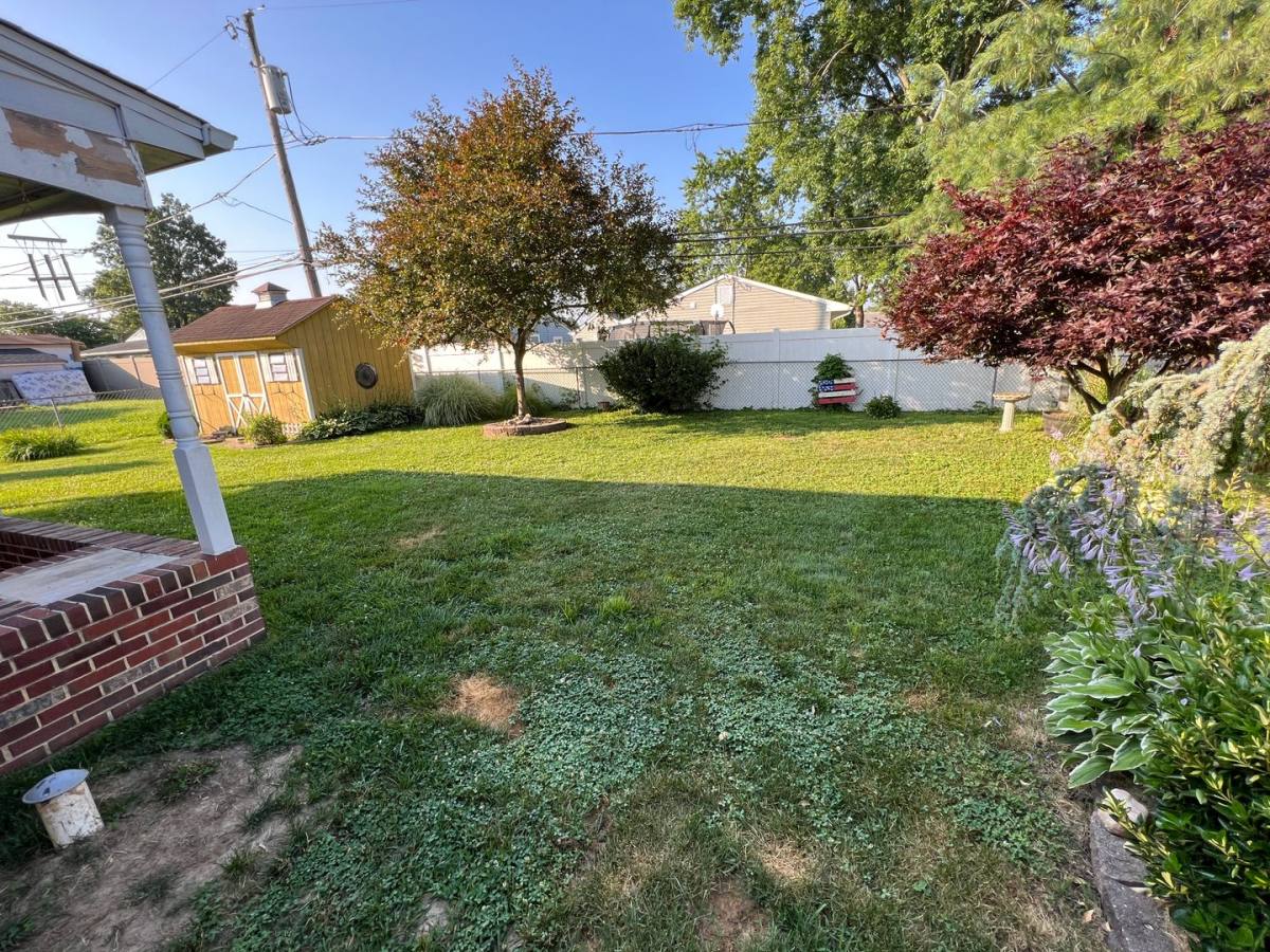 House for rent at 24 Indian Park Rd, Levittown, PA 19057
