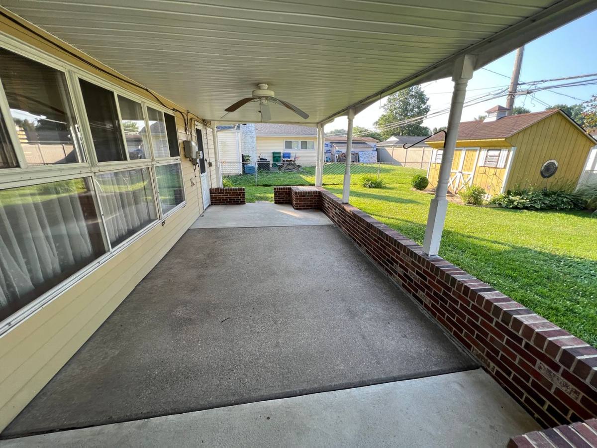 House for rent at 24 Indian Park Rd, Levittown, PA 19057