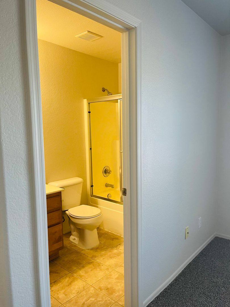 House for rent at 1809 N 94th Ave, Phoenix, AZ 85037