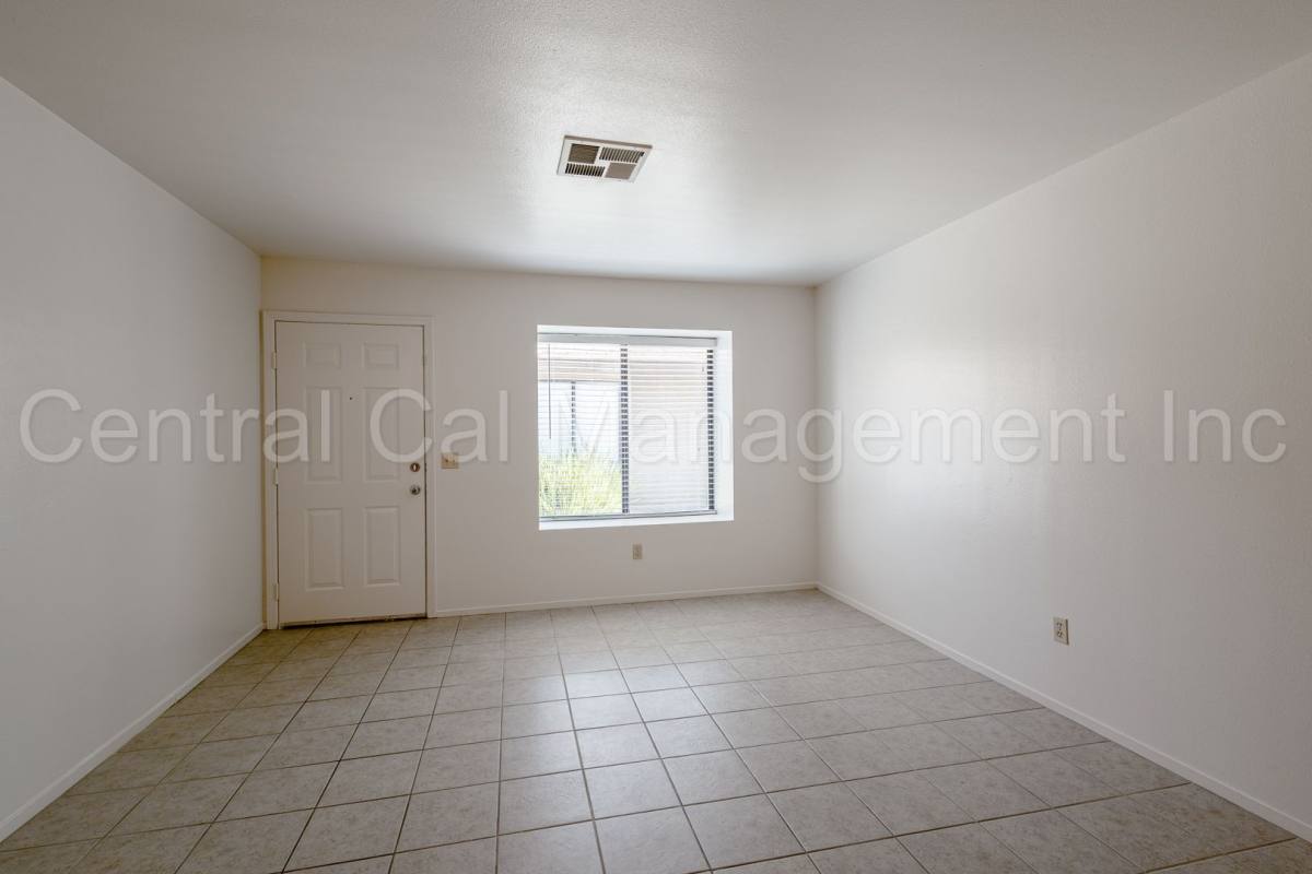 Apartment for rent at 4201 Kilterbury Lane, Bakersfield, CA 93311