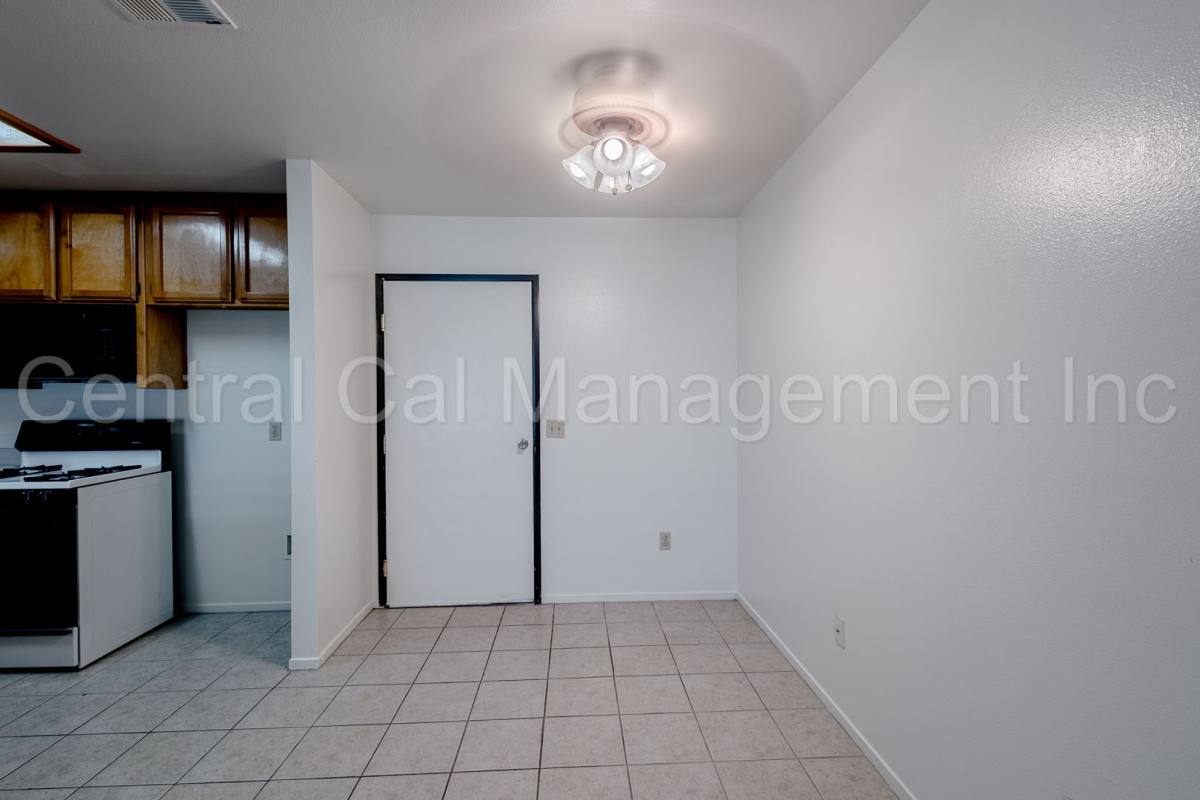 Apartment for rent at 4201 Kilterbury Lane, Bakersfield, CA 93311