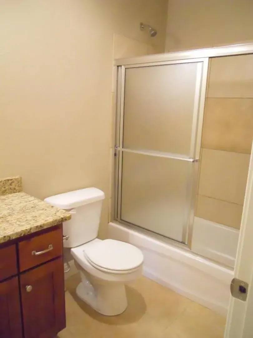 Townhouse for rent at 2401 W Bridlewood Trail, Pittsburg, MO 65724