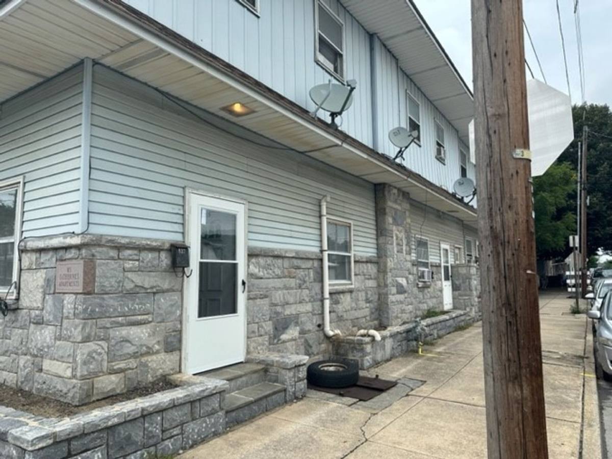 Apartment for rent at 833 Mifflin St, Lebanon, PA 17046
