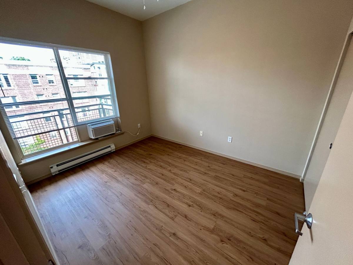 Condo for rent at 1323 Boren Ave, Seattle, WA 98101