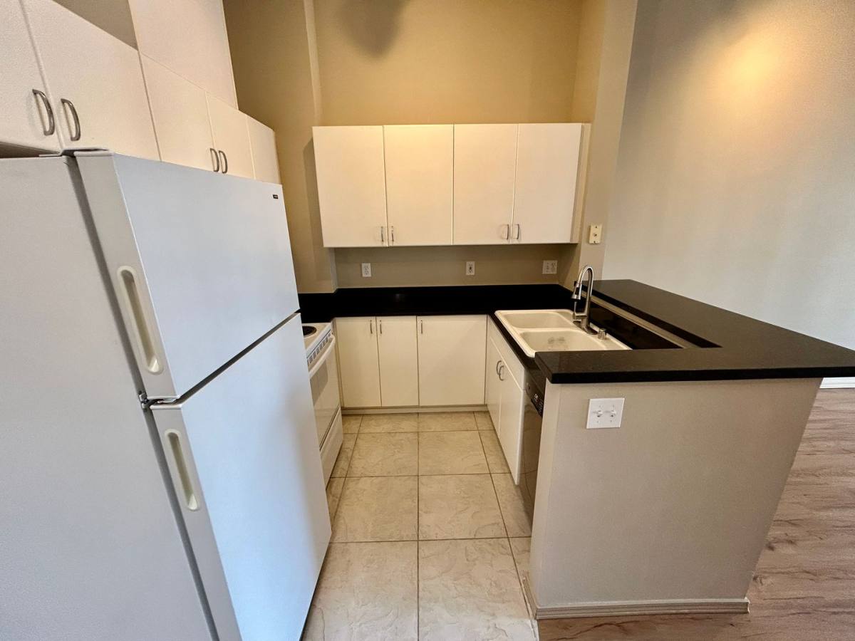 Condo for rent at 1323 Boren Ave, Seattle, WA 98101