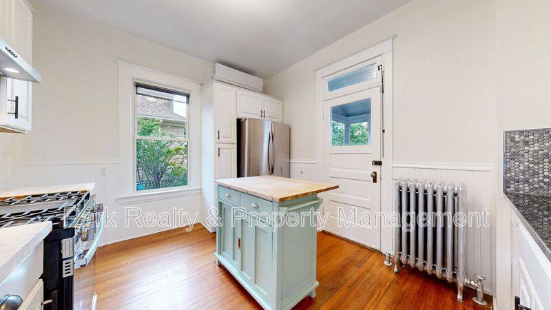 House for rent at 685 S Grant St, Denver, CO 80209