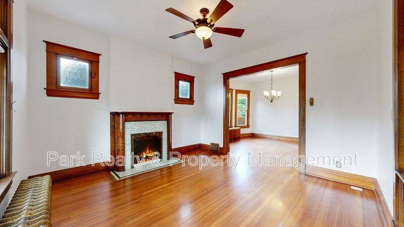 House for rent at 685 S Grant St, Denver, CO 80209