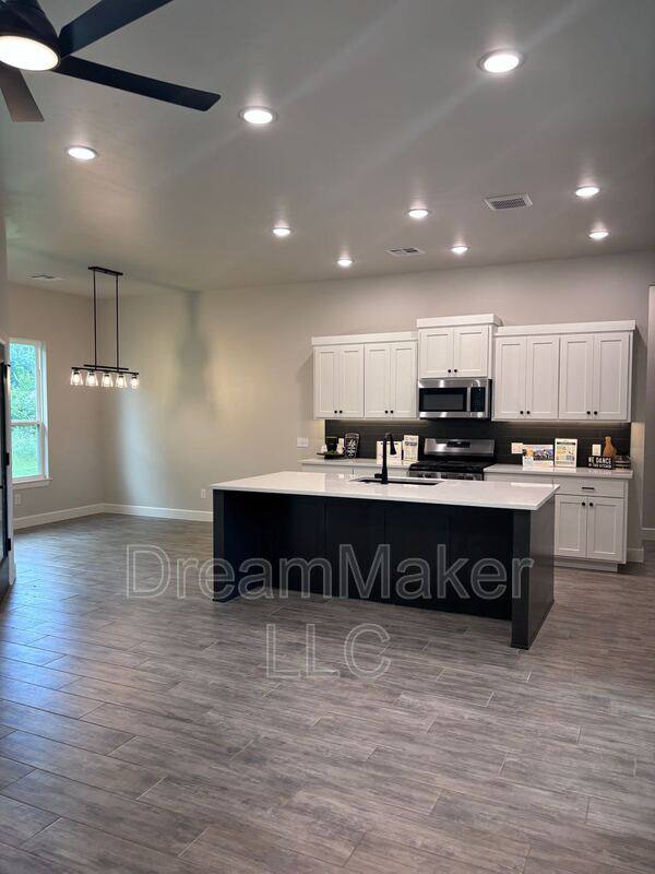 House for rent at 103 Trimble Dr, Shawnee, OK 74804