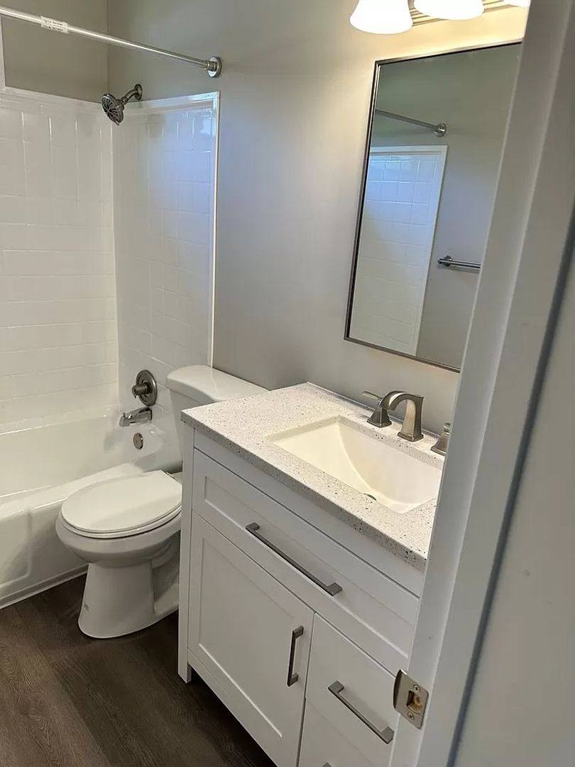 Apartment for rent at 709 Vance St, Mebane, NC 27302